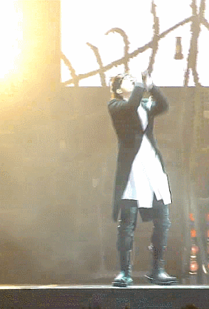 1129446686_85844c15_2009870605_ae5180da_Download_2015_05_04_23_05_30.gif