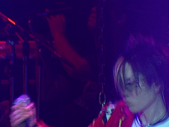 1982186208_40d8b12a.gif