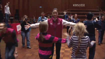 연아 (1).gif