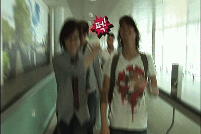 2106221408_ca62ec71.gif
