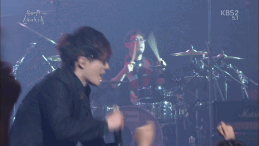 237461139_fb694991.gif