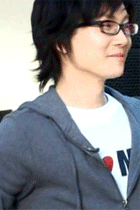1129446686_940482e5.gif