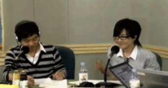 1129446686_34e1afb2_wkfemfflsk.gif
