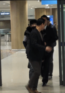 주머니 퍼덕퍼덕...gif
